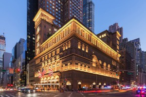 Dennis Russel Davies und das Brucknerorchester auf Tournee - Carnegie Hall | New York